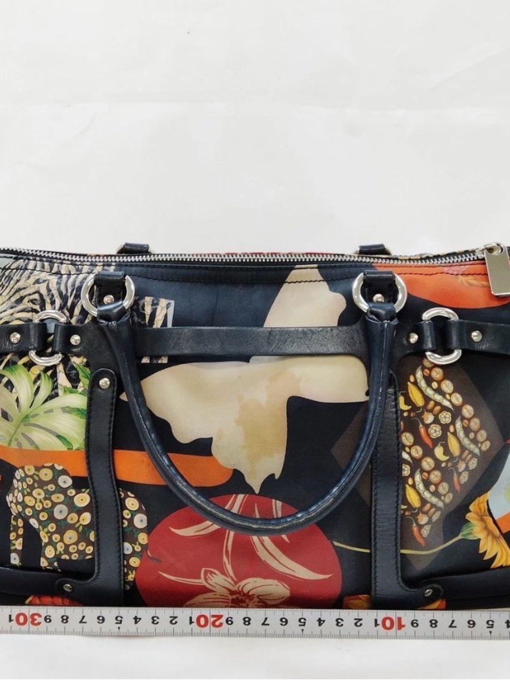 Salvatore Ferragamo Black Floral & Animal-Print Shoulder Bag Jungle Collection - Picture 2 of 9